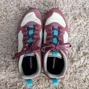 Merrell Trekking Shoes